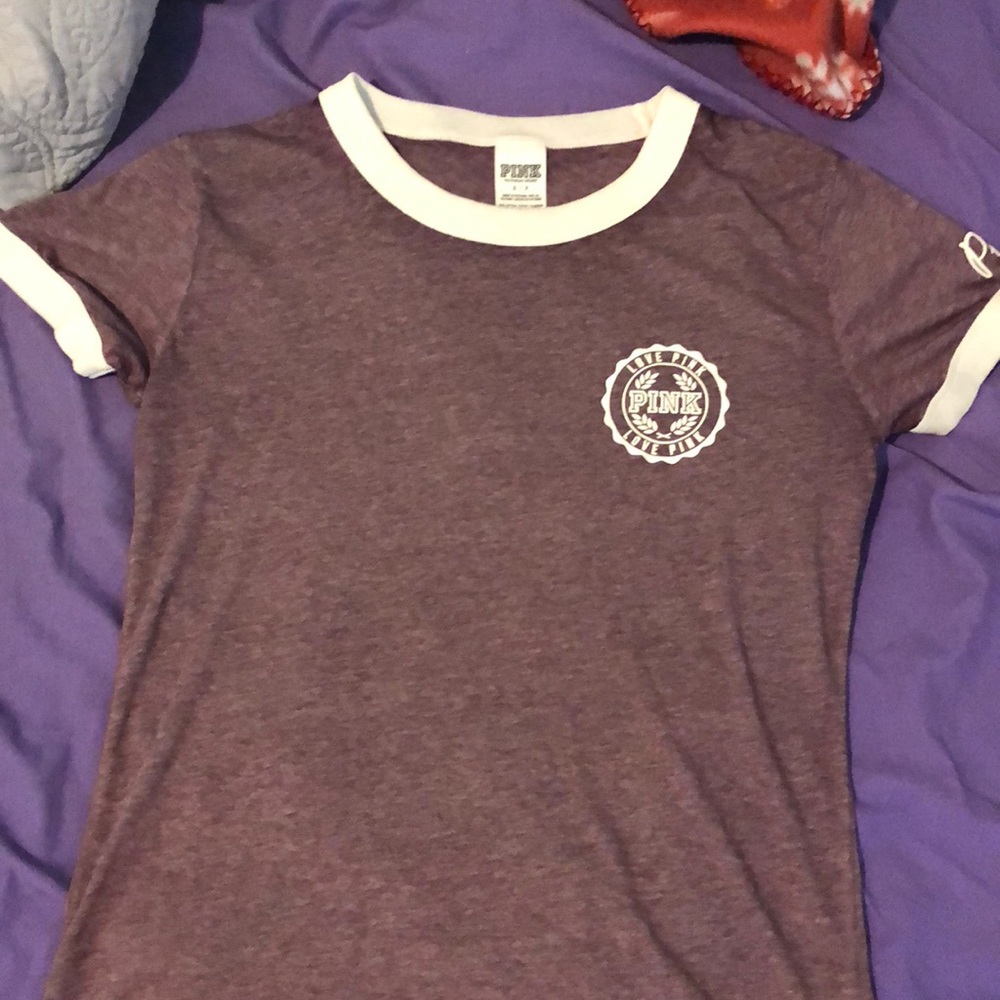Maroon and white Pink short sleeve t-shirt